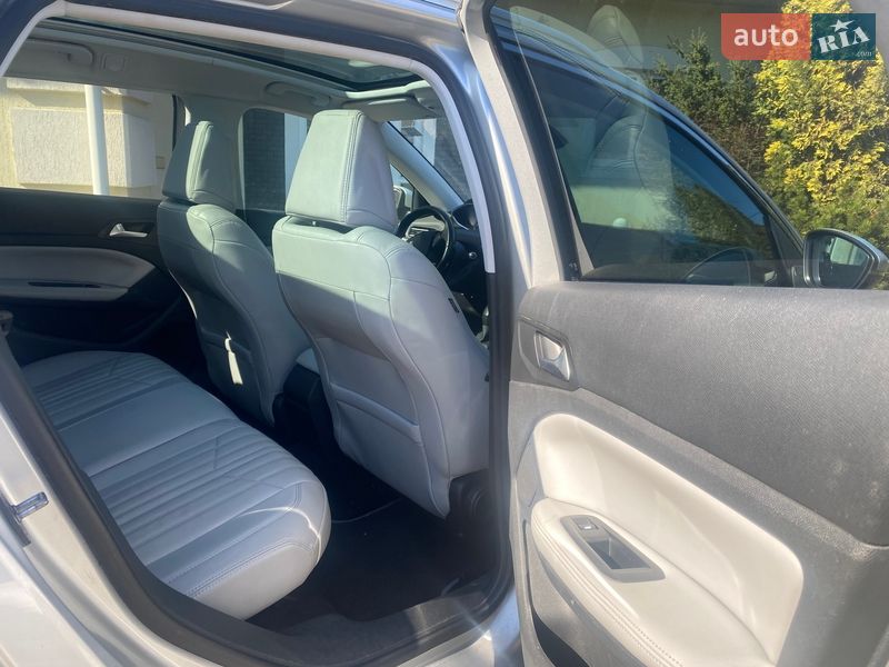 Универсал Peugeot 308 2017 в Львове