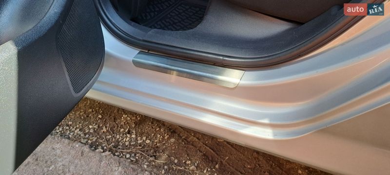 Хэтчбек Peugeot 308 2009 в Днепре