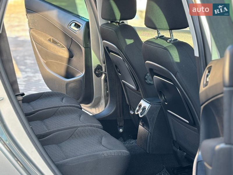 Универсал Peugeot 308 2011 в Тернополе