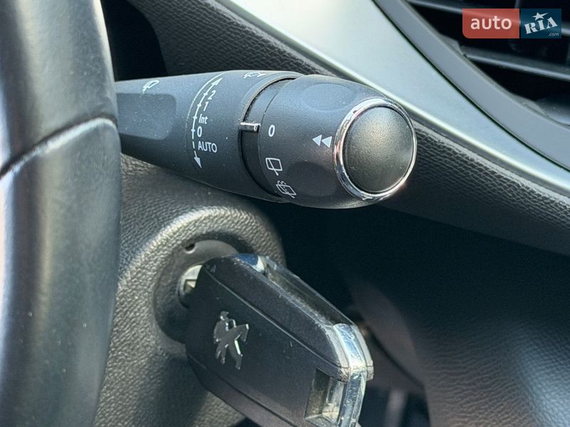 Универсал Peugeot 308 2020 в Ковеле