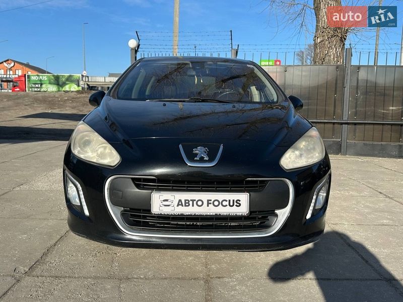 Хэтчбек Peugeot 308 2012 в Киеве