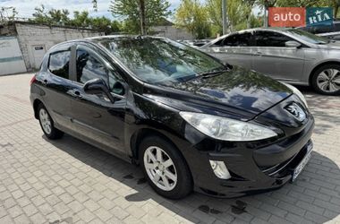 Хэтчбек Peugeot 308 2008 в Днепре