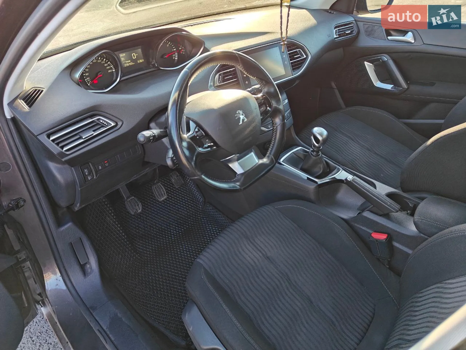 2015 Peugeot 308 - мініатюра 9