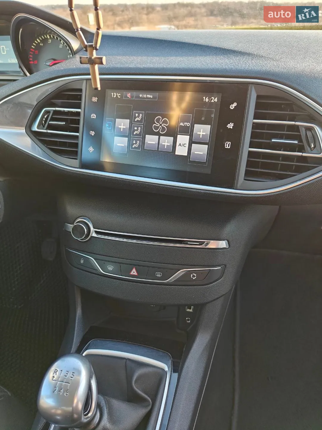 2015 Peugeot 308 - мініатюра 16