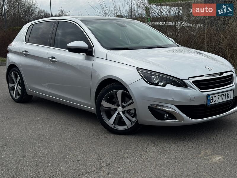Хетчбек Peugeot 308 2014 в Дрогобичі