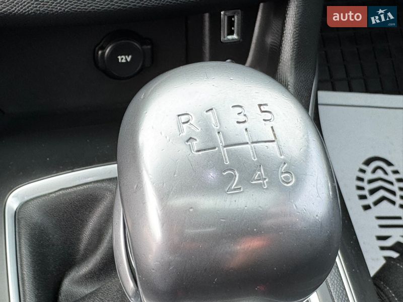 Хетчбек Peugeot 308 2014 в Дрогобичі