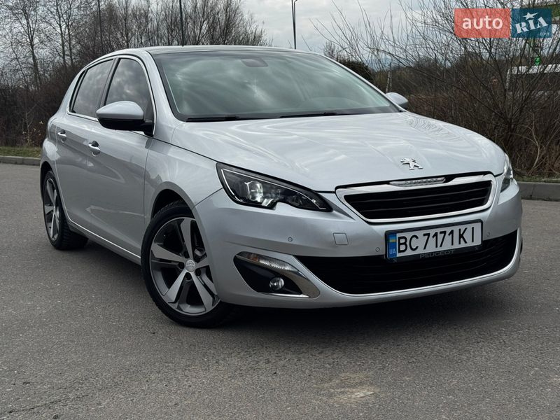 Хетчбек Peugeot 308 2014 в Дрогобичі