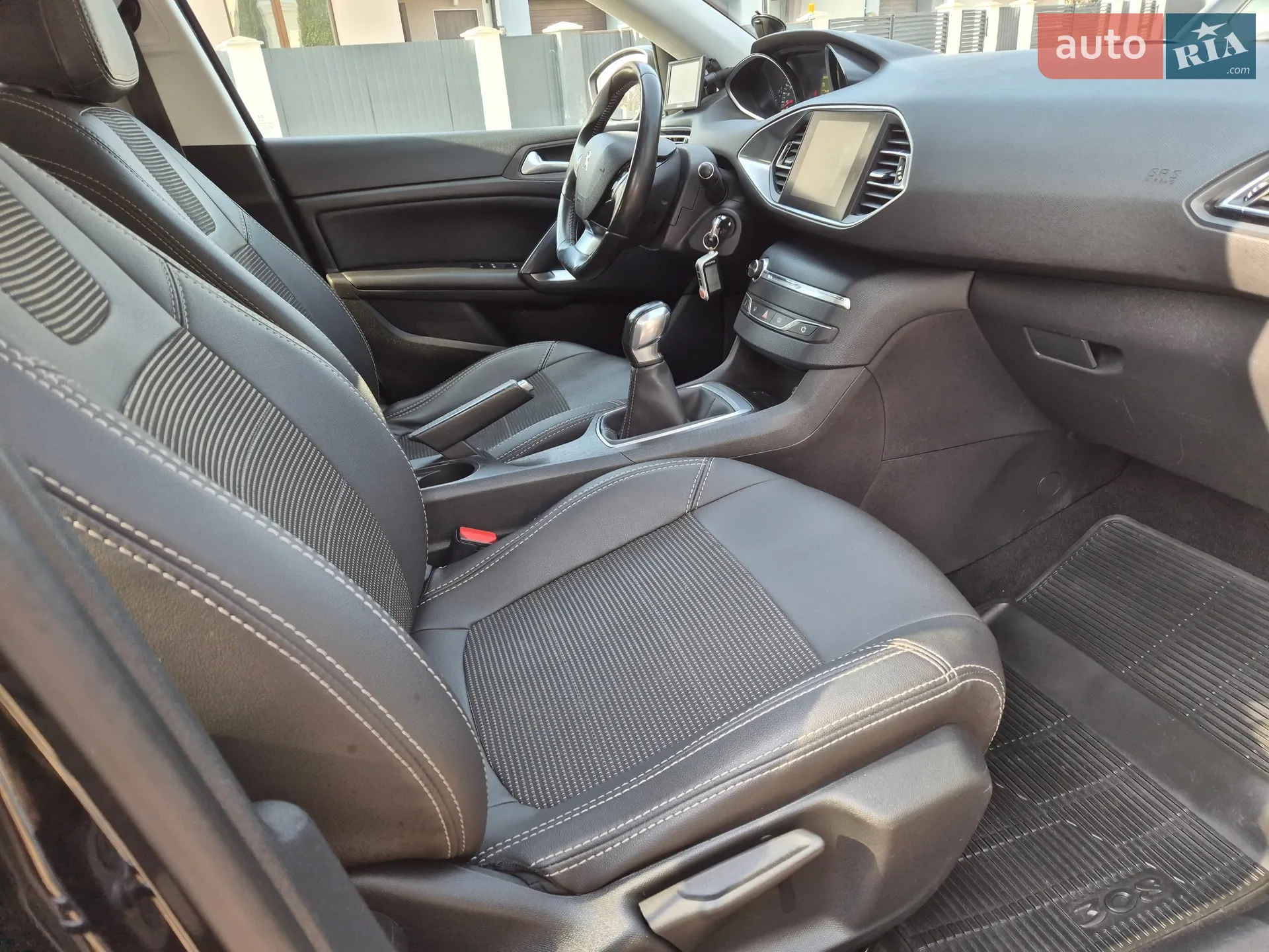 2015 Peugeot 308 - мініатюра 12
