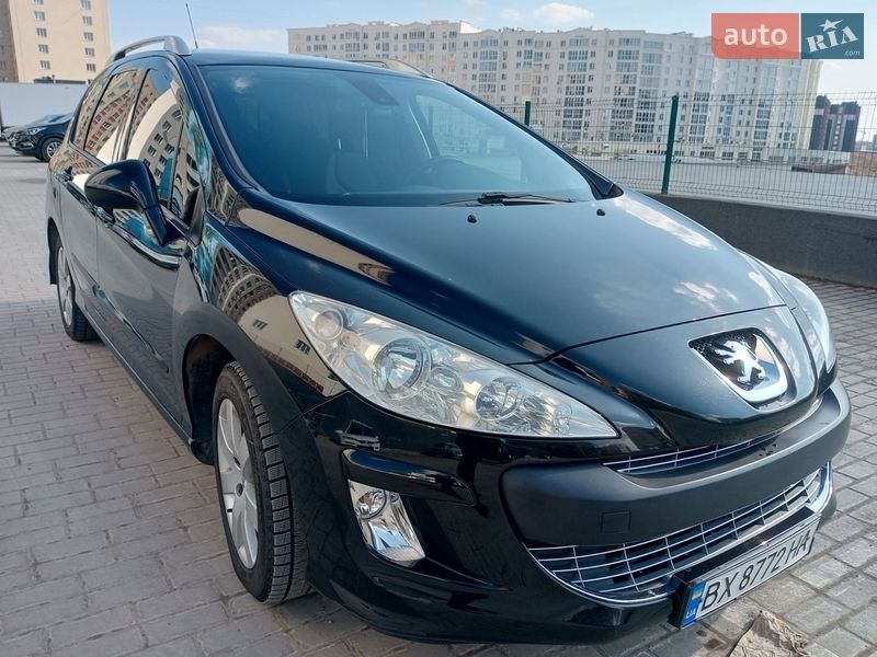 Универсал Peugeot 308 2010 в Хмельницком