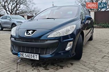 Универсал Peugeot 308 2010 в Вознесенске