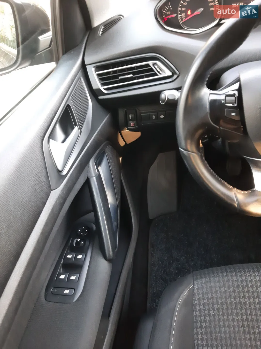2017 Peugeot 308 - мініатюра 81