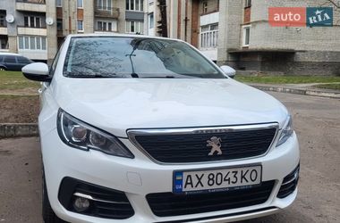 Хэтчбек Peugeot 308 2017 в Шептицькому