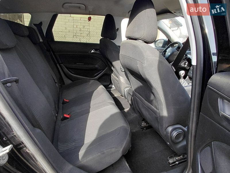 Універсал Peugeot 308 2015 в Львові