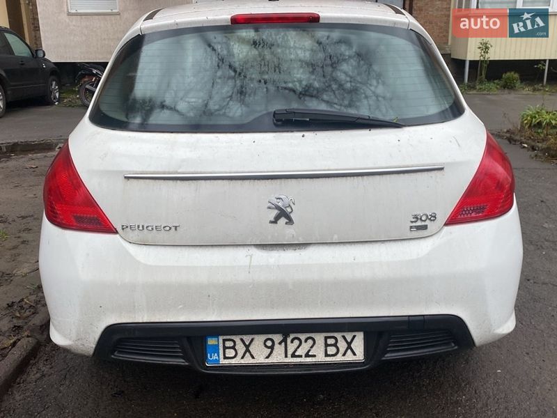 Хэтчбек Peugeot 308 2011 в Хмельницком