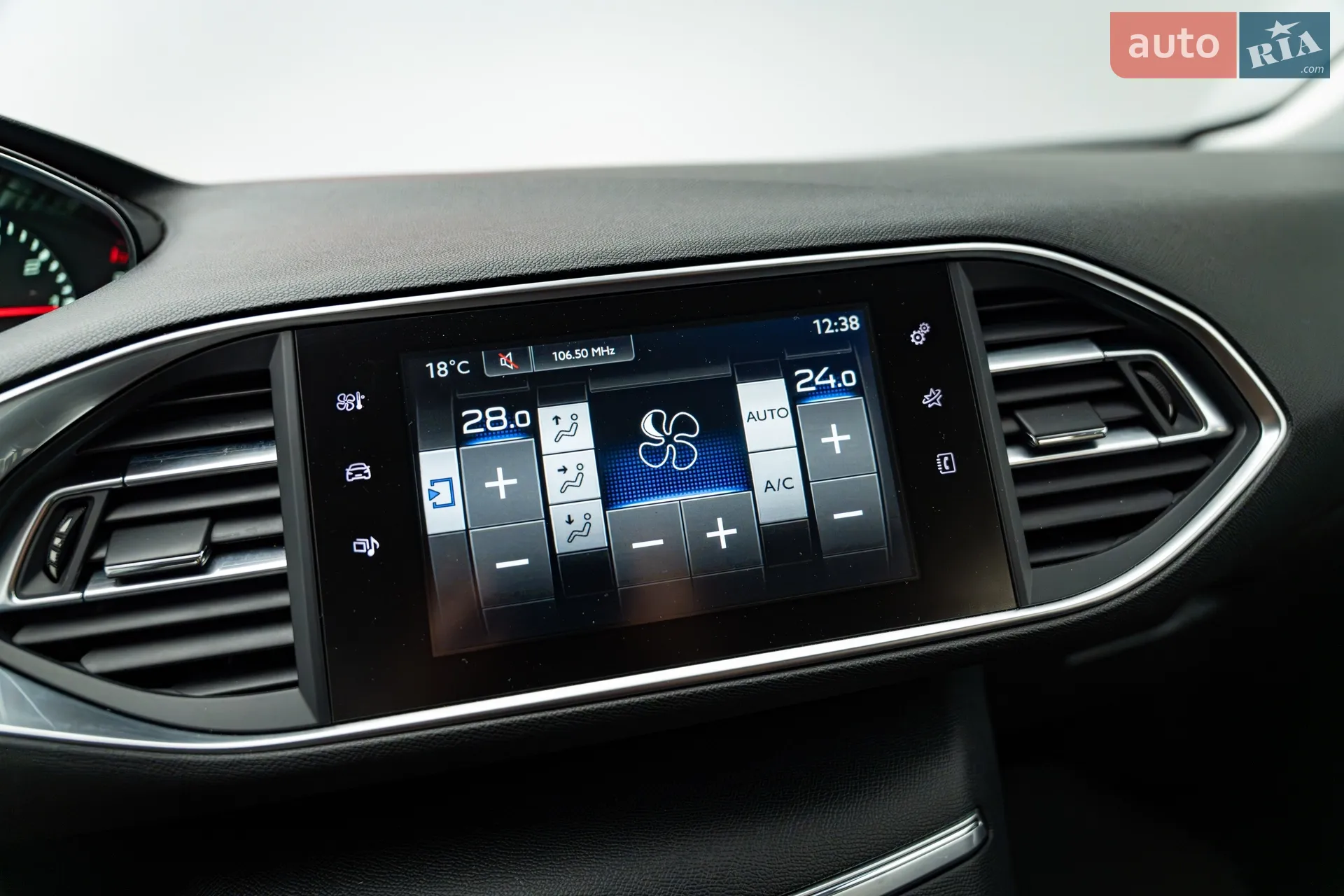 2016 Peugeot 308 - мініатюра 17