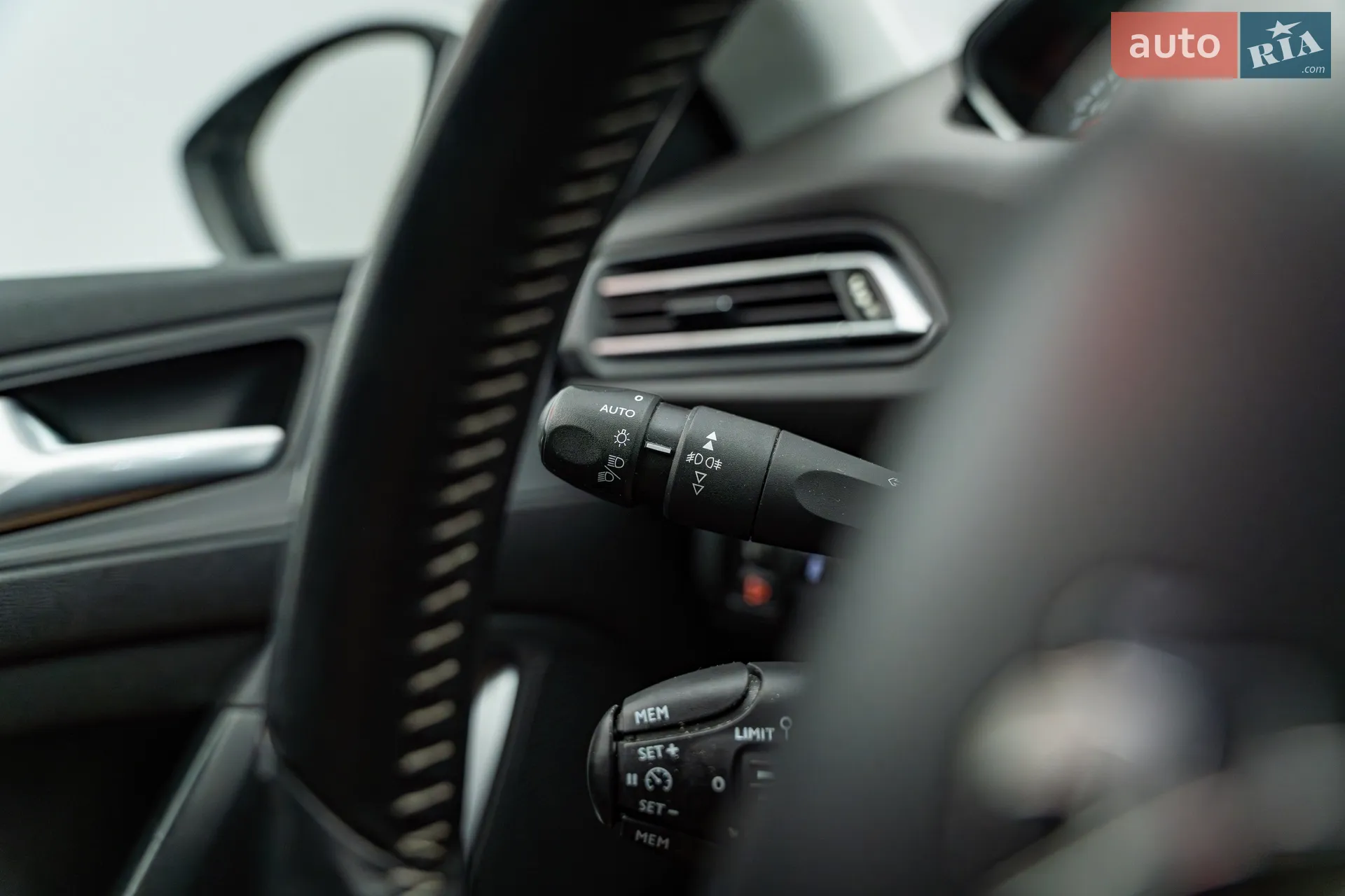 2016 Peugeot 308 - мініатюра 14