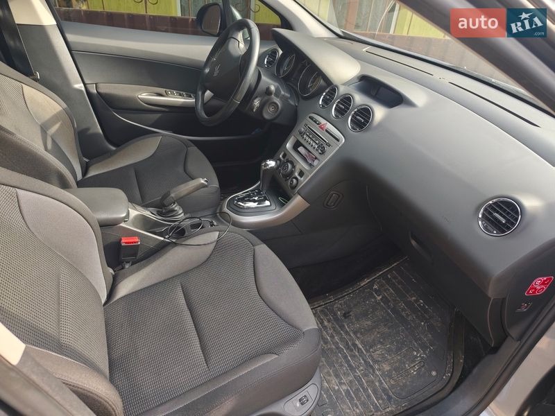 Хэтчбек Peugeot 308 2011 в Харькове