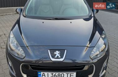 Хэтчбек Peugeot 308 2011 в Киеве