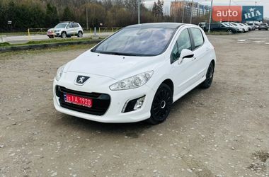 Хэтчбек Peugeot 308 2012 в Львове