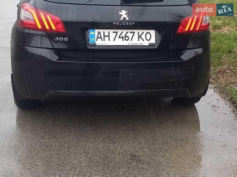 Хэтчбек Peugeot 308 2015 в Киеве