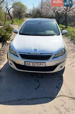 Універсал Peugeot 308 2015 в Нікополі