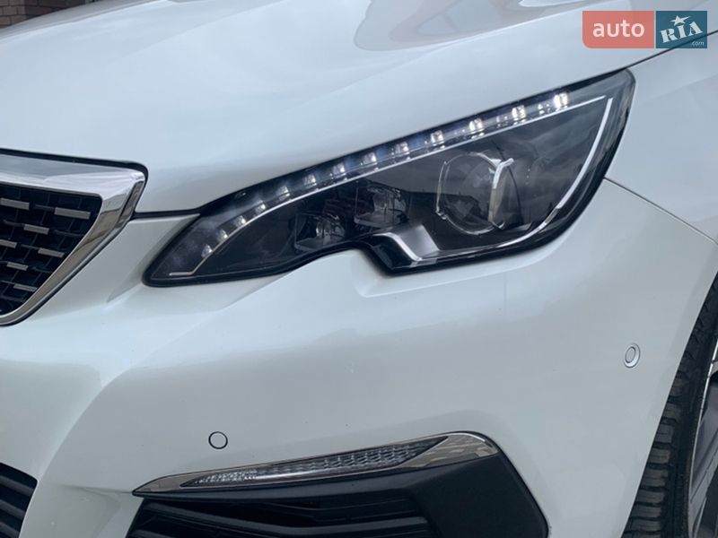 Универсал Peugeot 308 2017 в Стрые