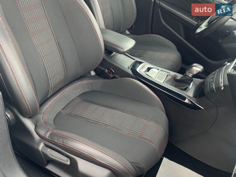 Универсал Peugeot 308 2017 в Стрые