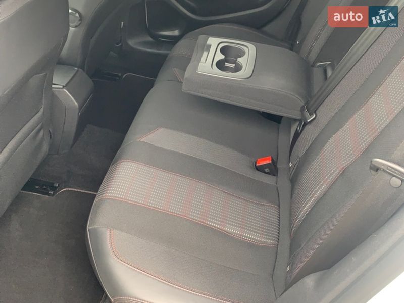 Универсал Peugeot 308 2017 в Стрые