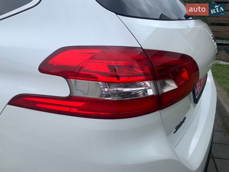 Универсал Peugeot 308 2017 в Стрые