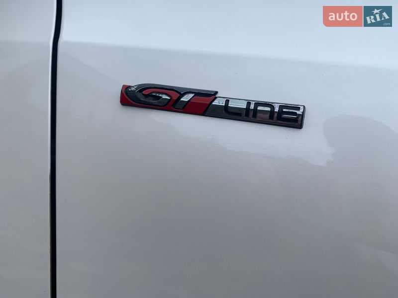 Универсал Peugeot 308 2017 в Стрые