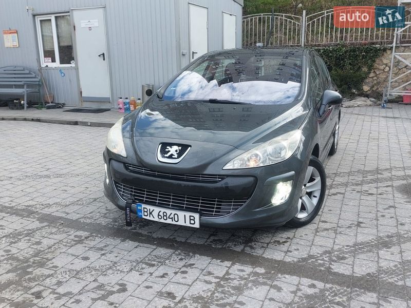 Хэтчбек Peugeot 308 2009 в Тернополе
