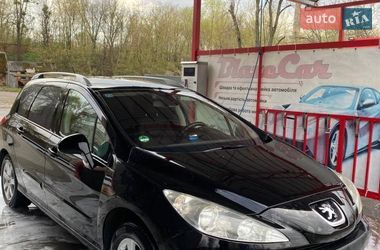 Універсал Peugeot 308 2010 в Чернівцях