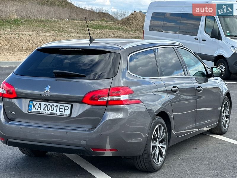 Универсал Peugeot 308 2016 в Ровно