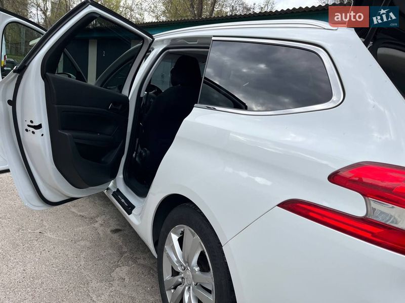 Універсал Peugeot 308 2014 в Києві