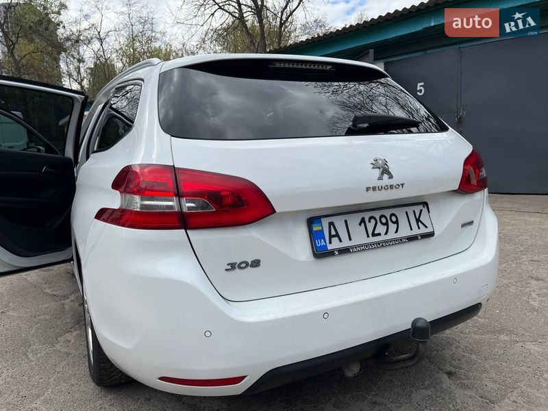 Універсал Peugeot 308 2014 в Києві