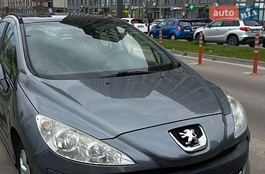 Хэтчбек Peugeot 308 2010 в Киеве