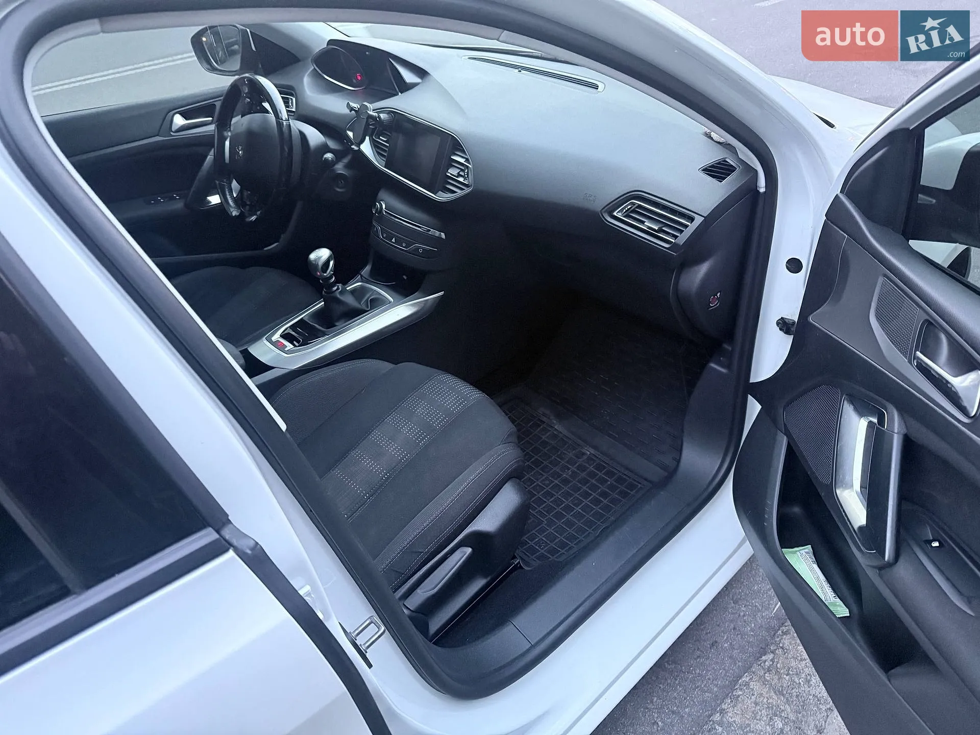 2017 Peugeot 308 - мініатюра 8