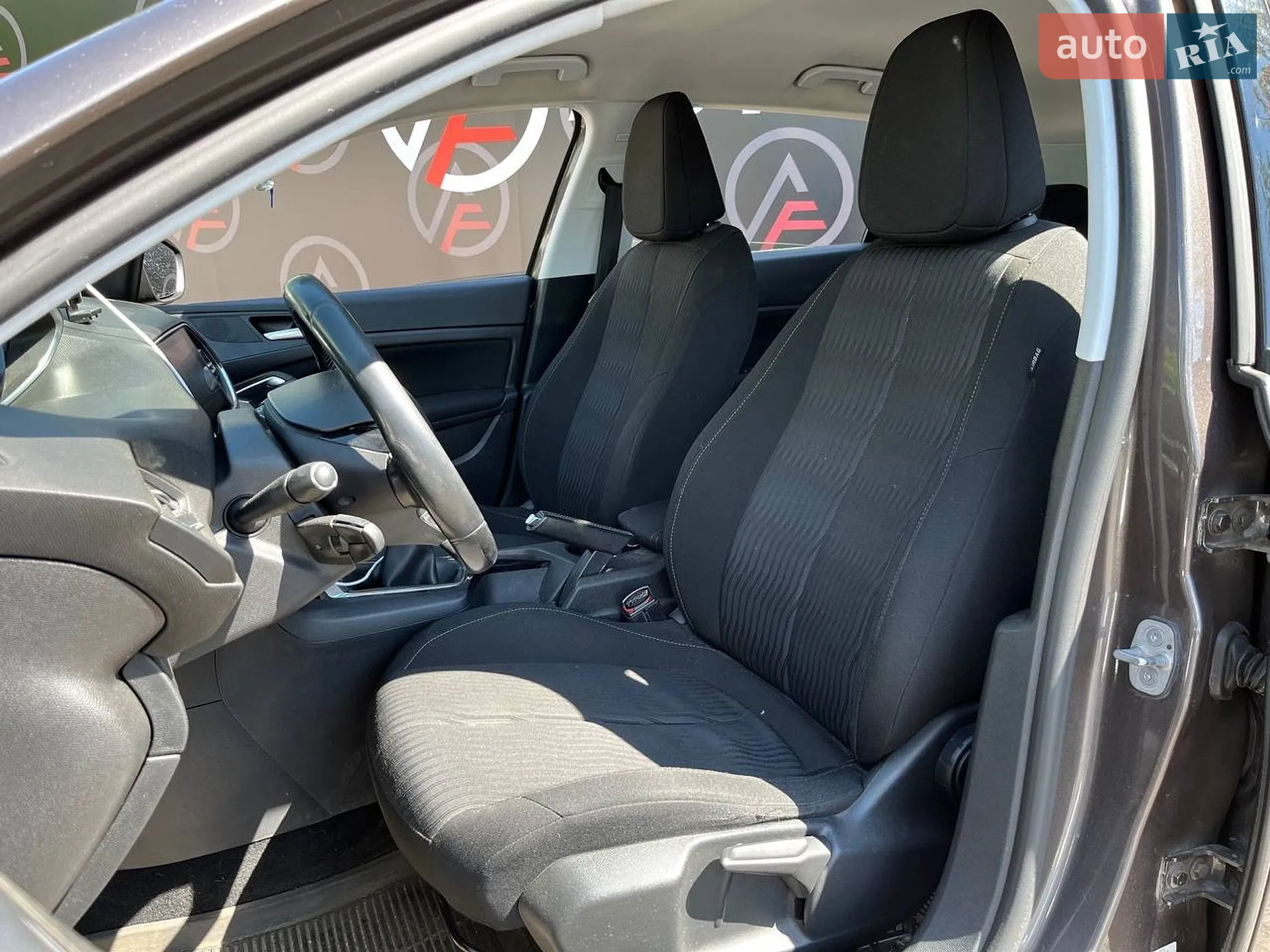 2014 Peugeot 308 - мініатюра 13