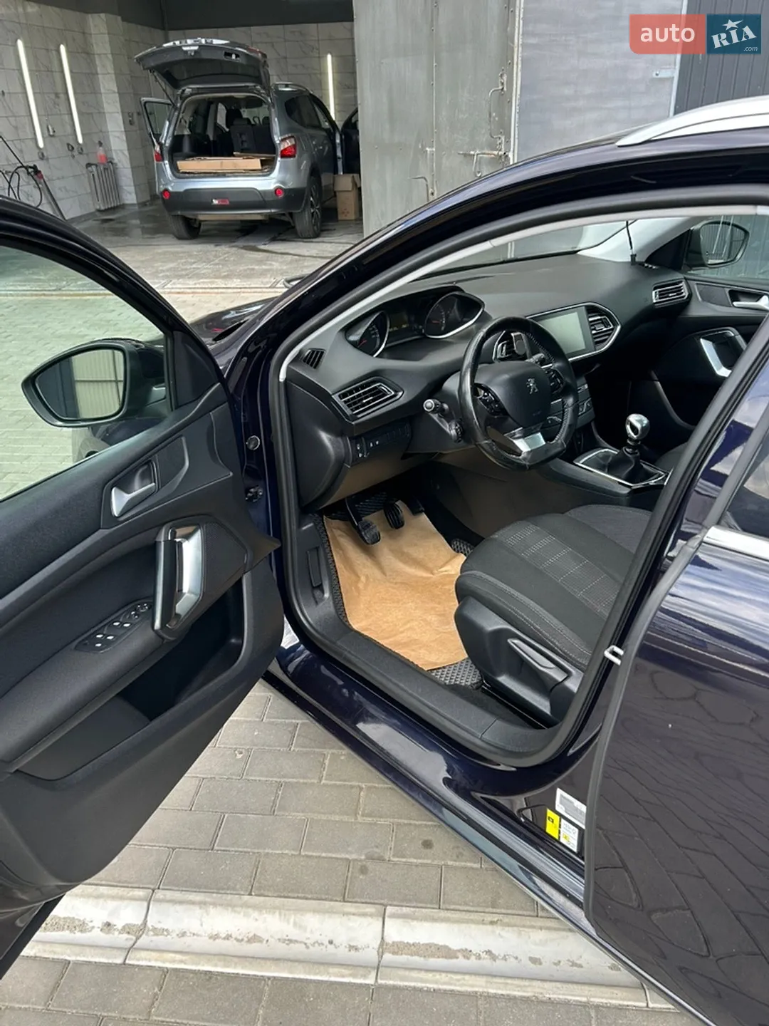 2015 Peugeot 308 - мініатюра 10