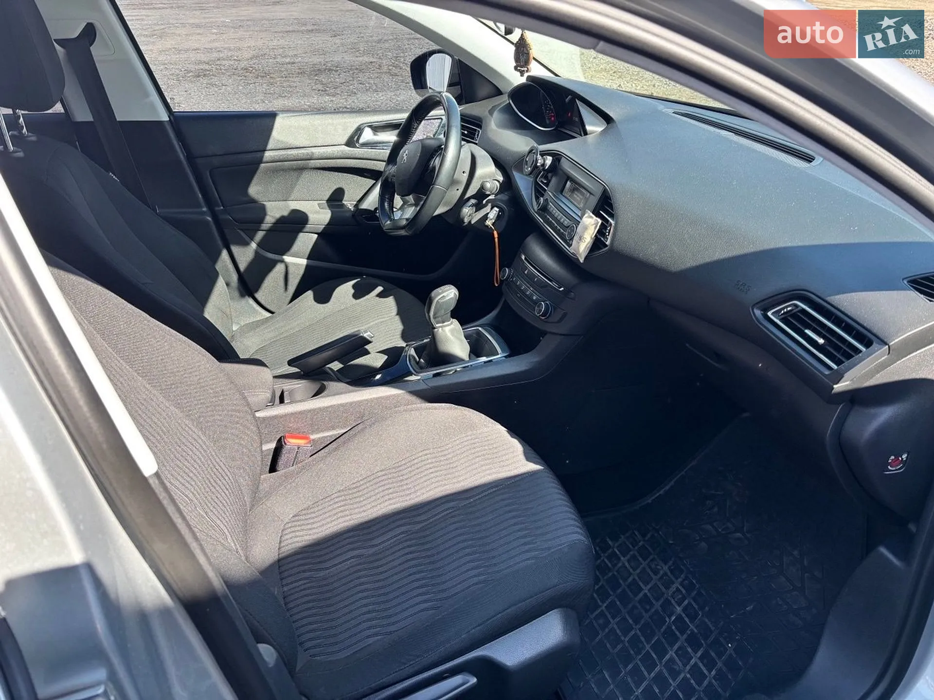 2014 Peugeot 308 - мініатюра 13