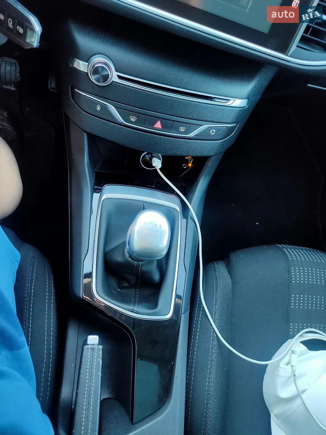 2015 Peugeot 308 - мініатюра 19