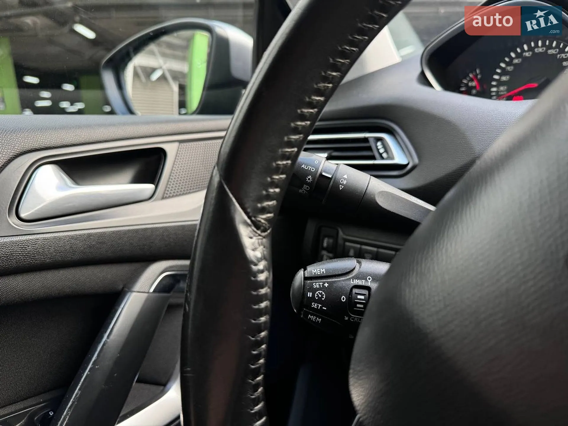 2017 Peugeot 308 - мініатюра 14
