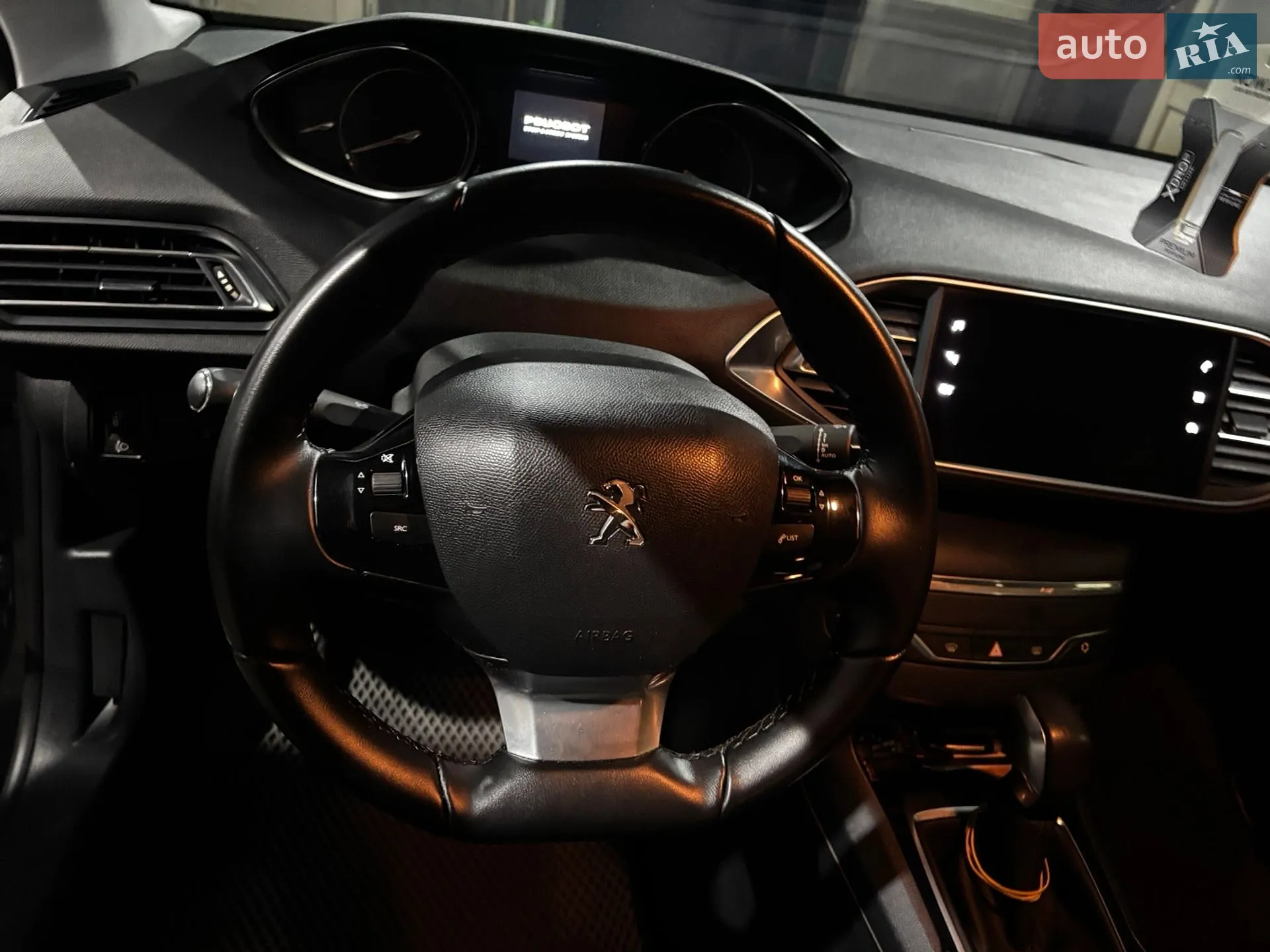 2017 Peugeot 308 - мініатюра 14