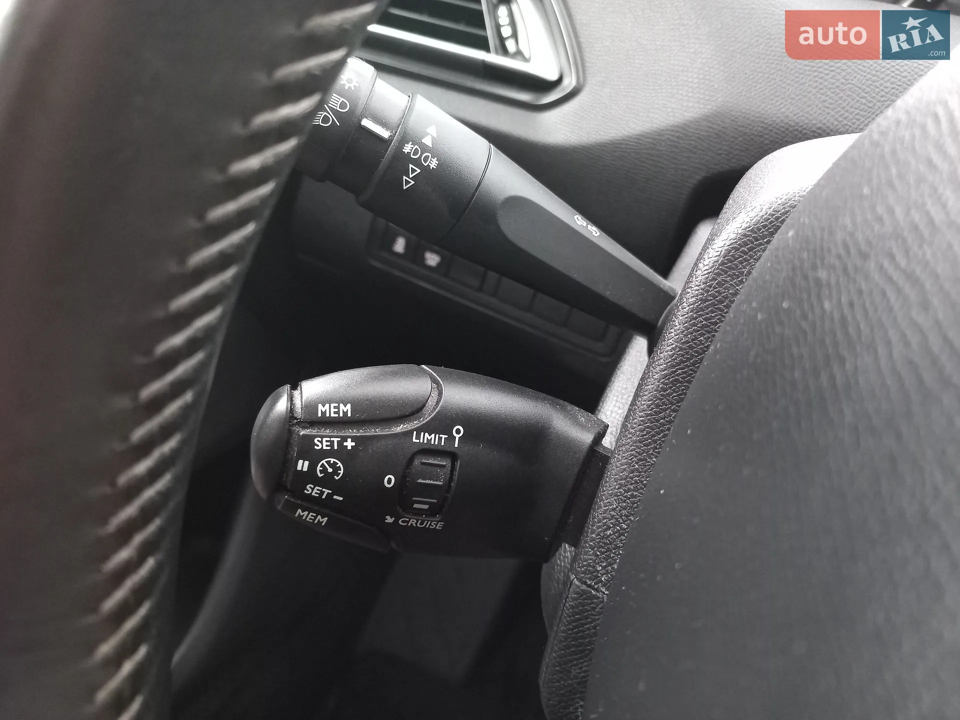 2014 Peugeot 308 - мініатюра 51