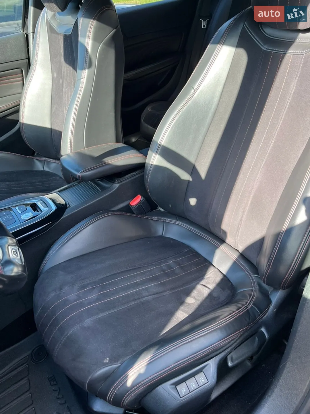 2015 Peugeot 308 - мініатюра 16