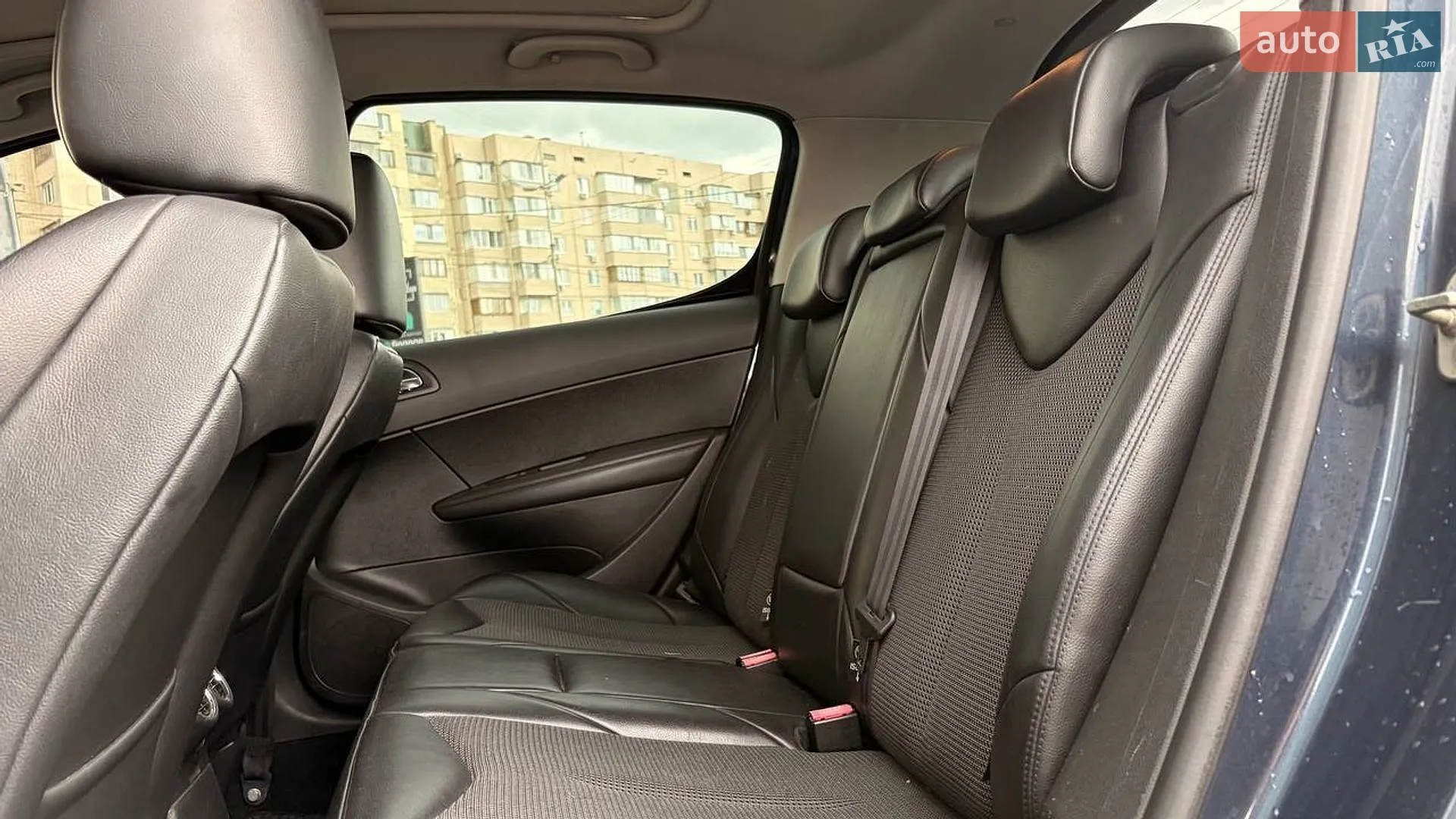 2011 Peugeot 308 - мініатюра 10