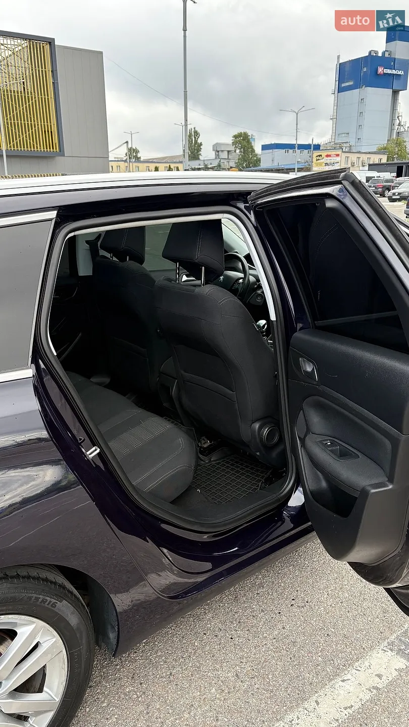 2015 Peugeot 308 - мініатюра 21