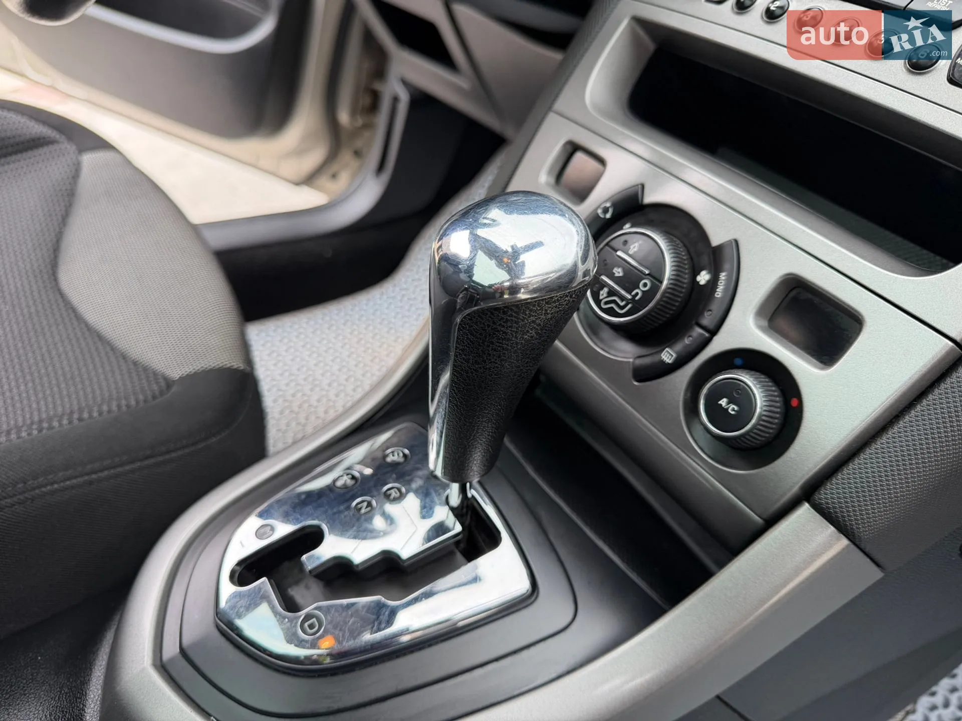 2011 Peugeot 308 - мініатюра 35