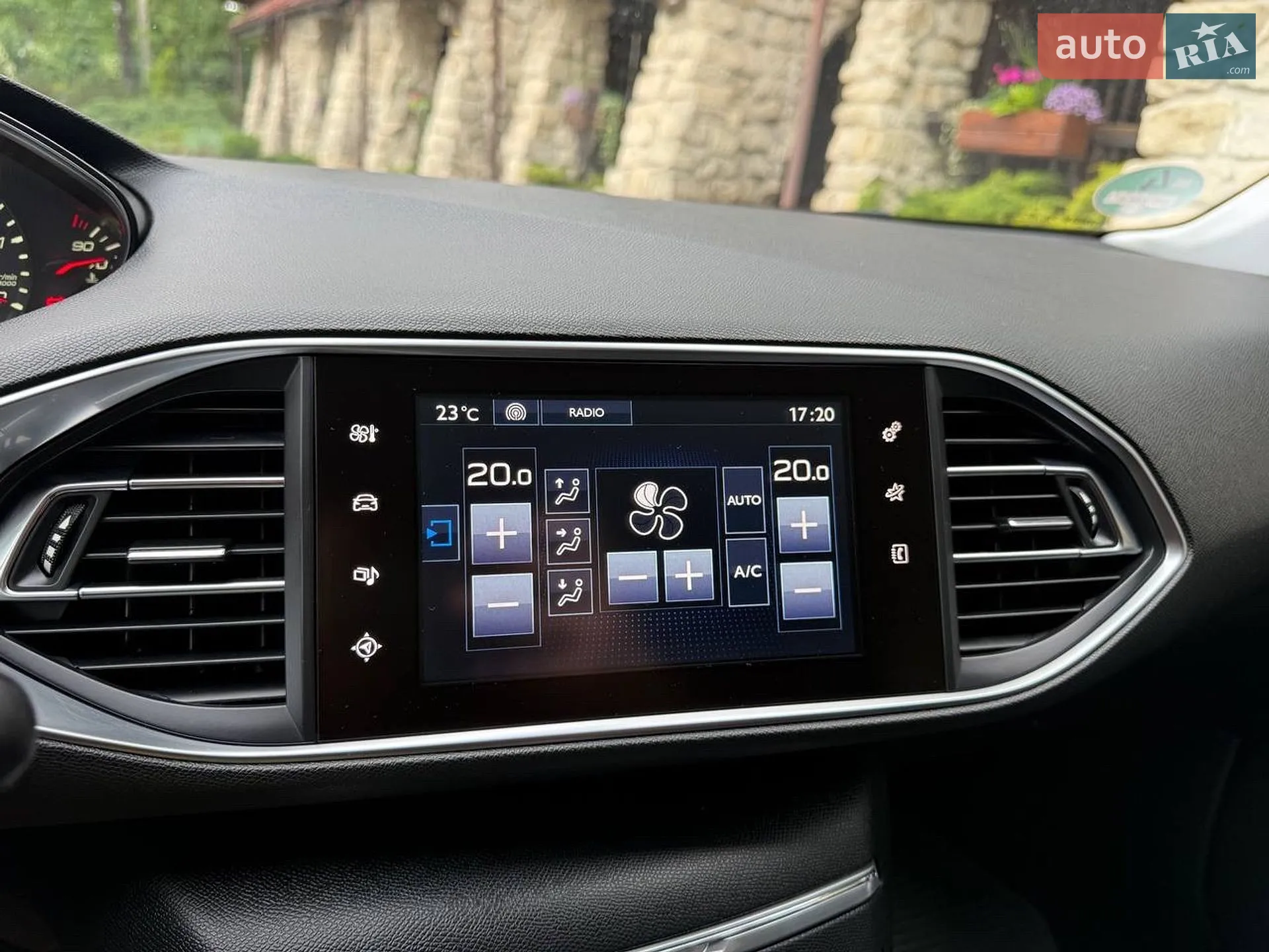 2015 Peugeot 308 - мініатюра 30