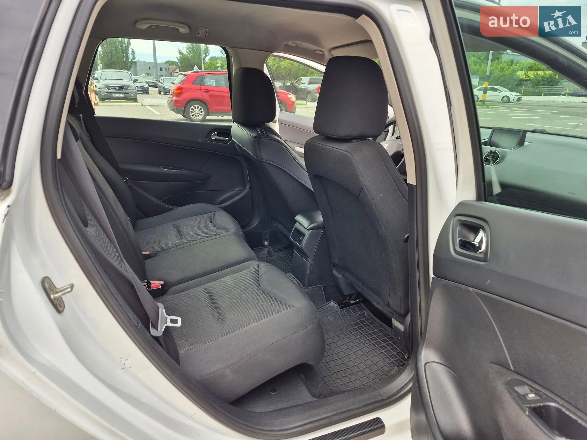 2013 Peugeot 308 - мініатюра 16
